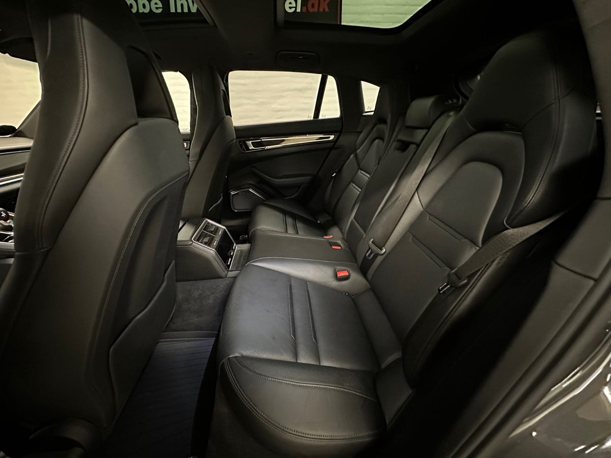 Porsche Panamera 4