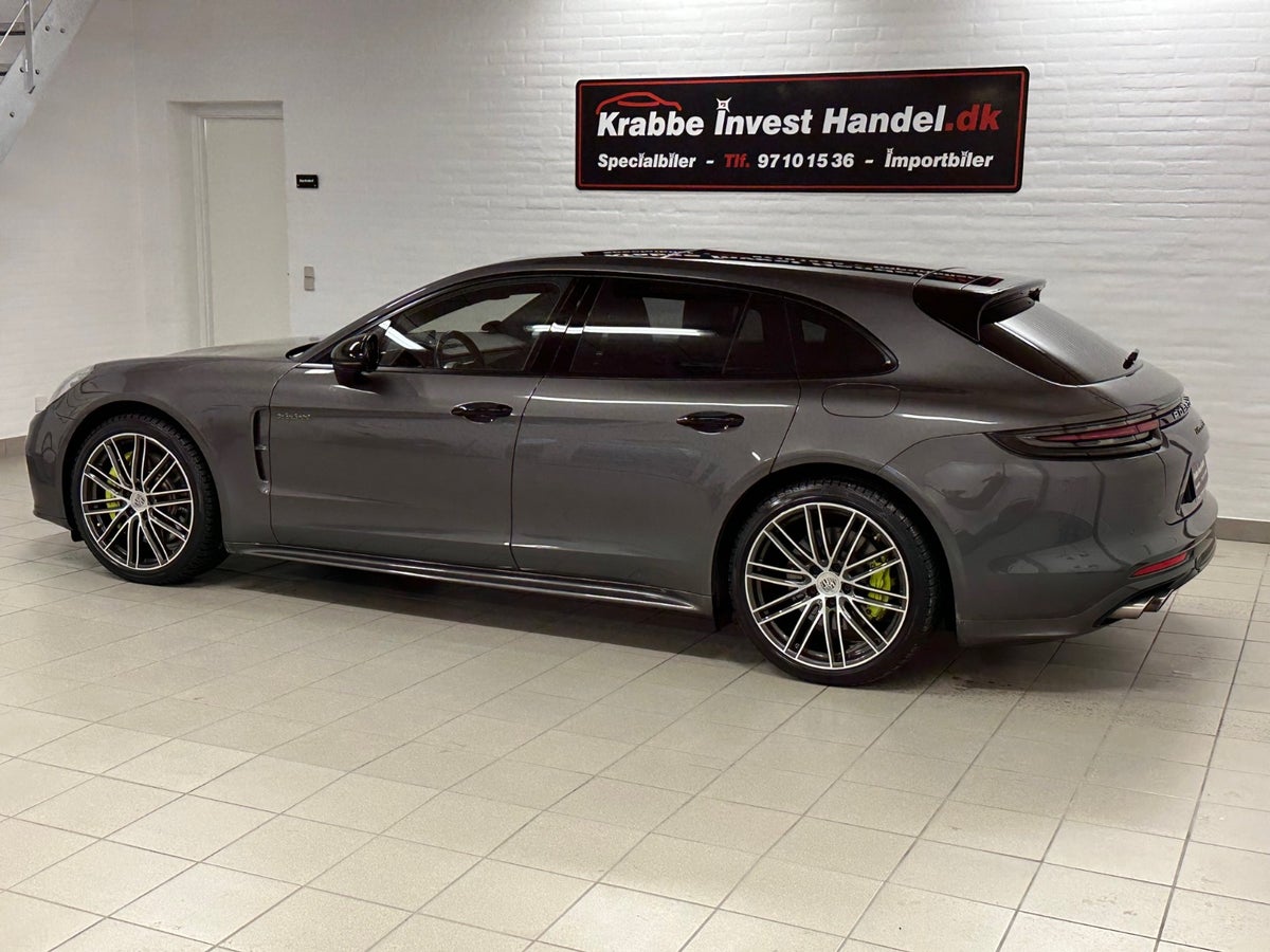 Porsche Panamera 4