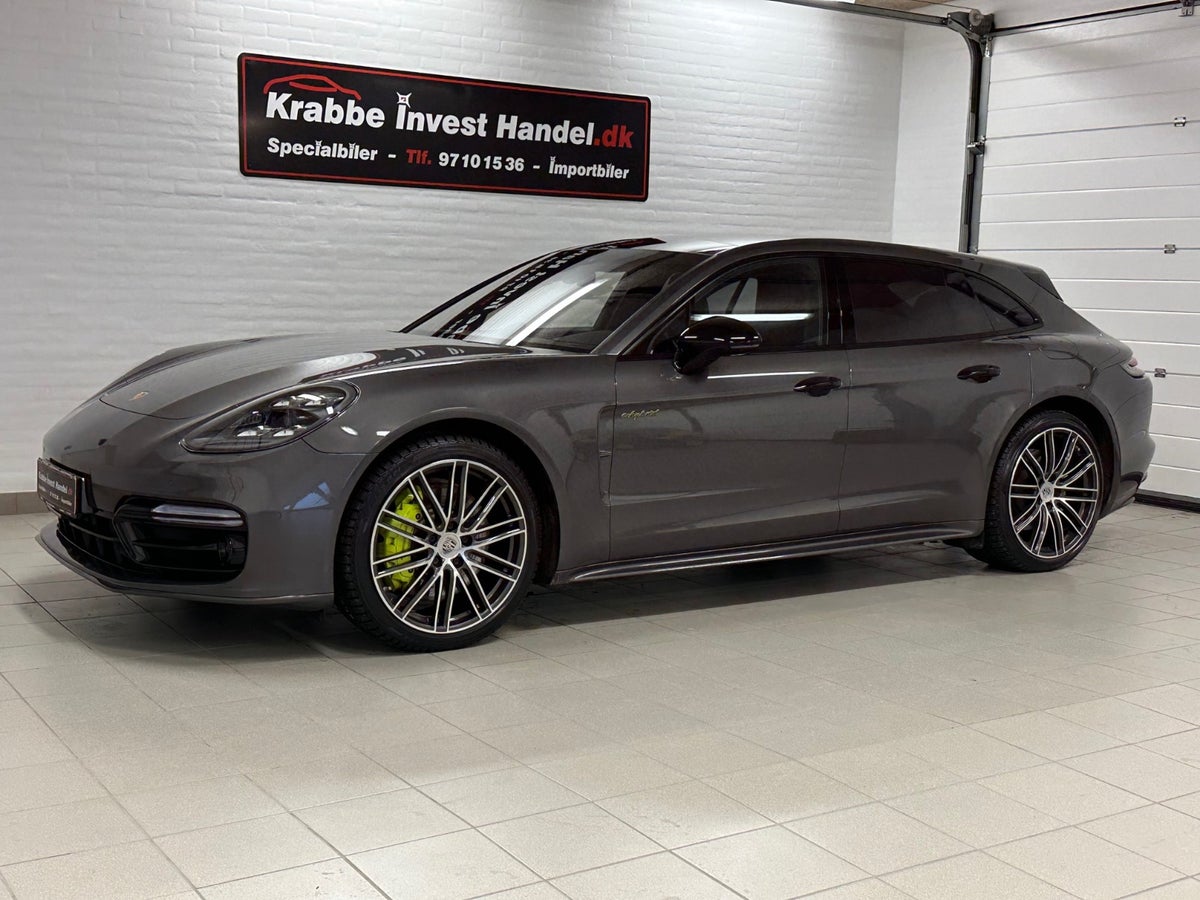 Porsche Panamera 4