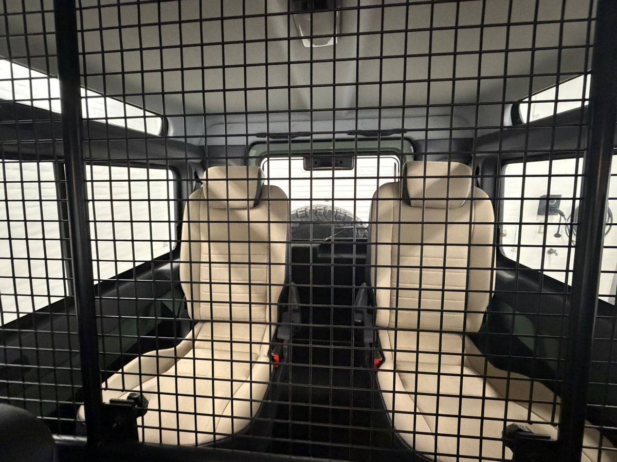 Land Rover Defender 90