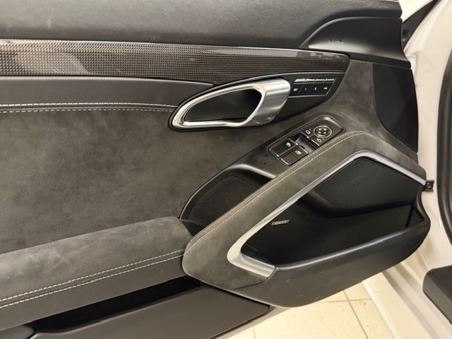 Porsche 718 Cayman GTS