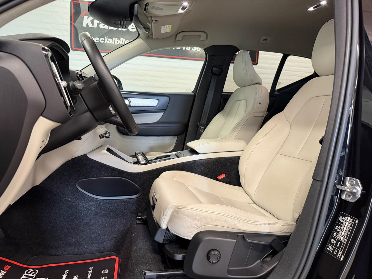 Volvo XC40 D4 190 Momentum aut. AWD