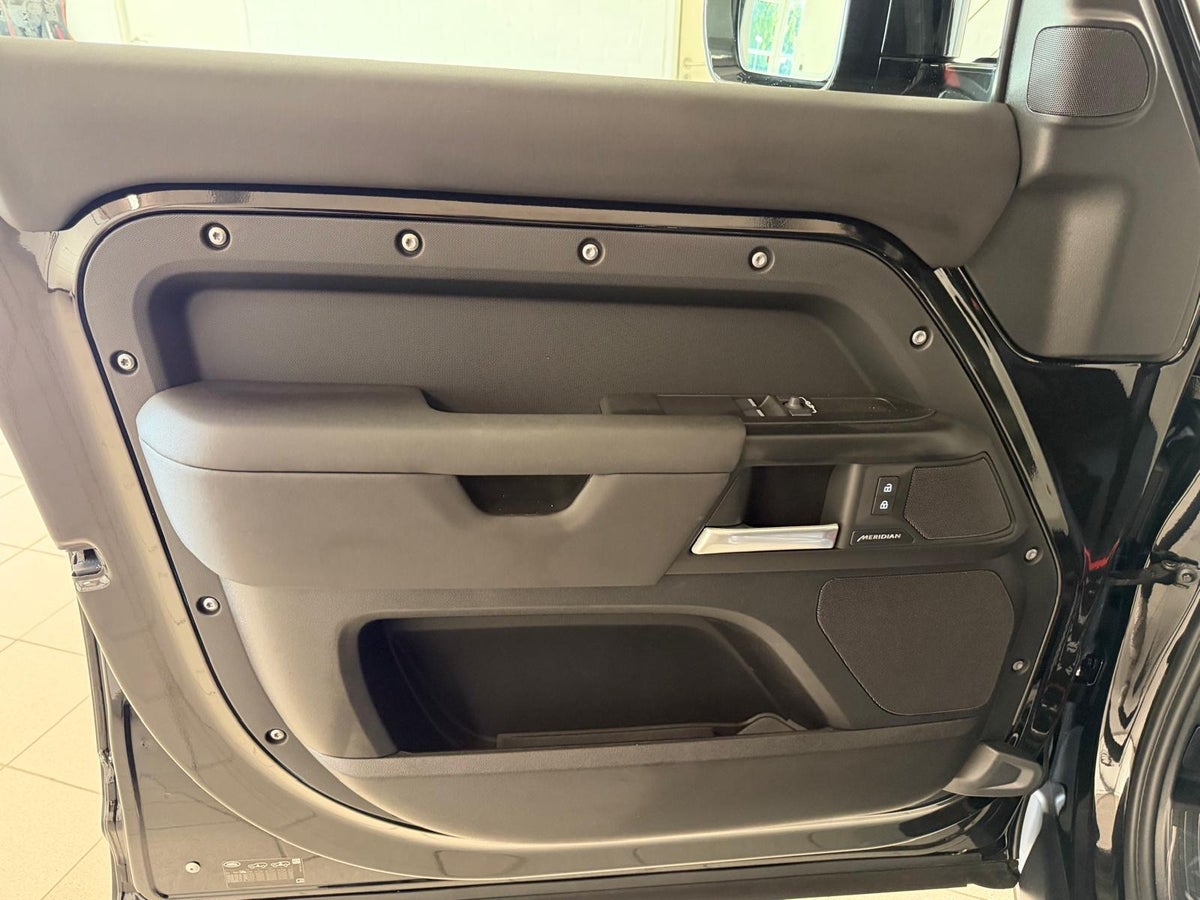 Land Rover Defender 110 D250 Hard Top S aut. Van
