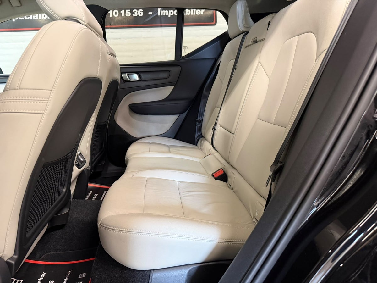 Volvo XC40 D4 190 Momentum aut. AWD